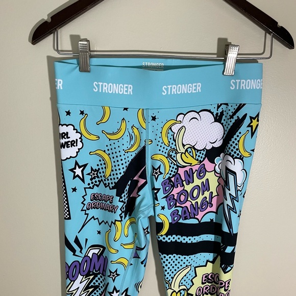 Stronger by Ice Cream Pop Sports Bra and Leggings Workout Set - Picture 5 of 13